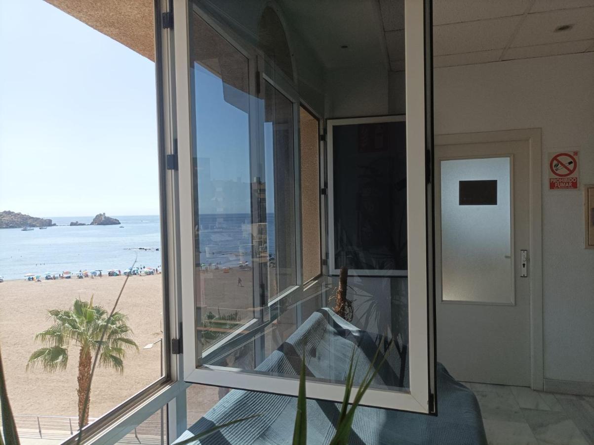 Albergue Club Nautico De Aguilas Exterior photo